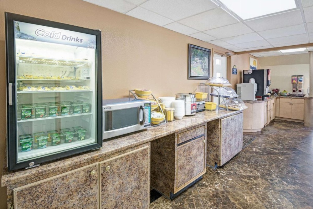 Days Inn by Wyndham Branford New Haven Conference Center Image 18